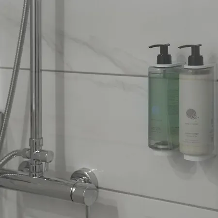 Captain's Seafront *