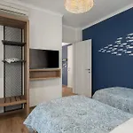 Captain's Seafront