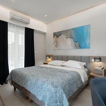 Captain's Seafront Nydri (Lefkada)