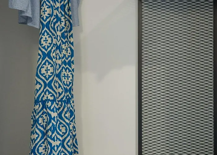 Captain's Seafront Apartment