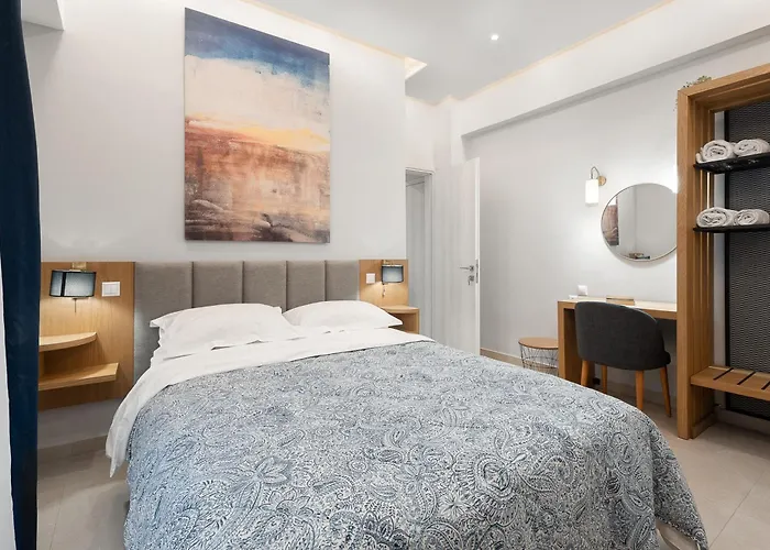 Captain's Seafront Apartment