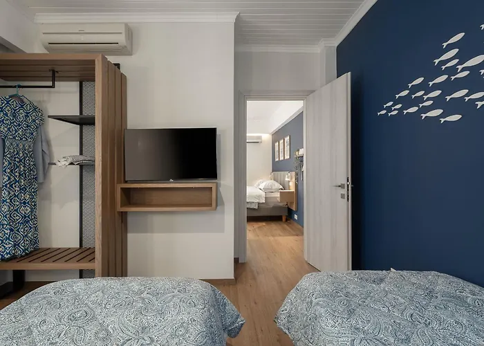 Captain's Seafront Apartment