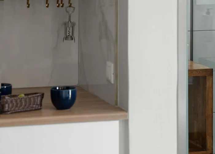 Captain's Seafront Lägenhet Nidhrion