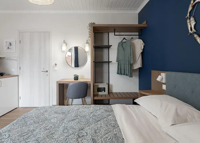 Captain's Seafront Nidhrion