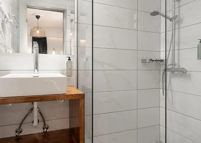 Captain's Seafront *